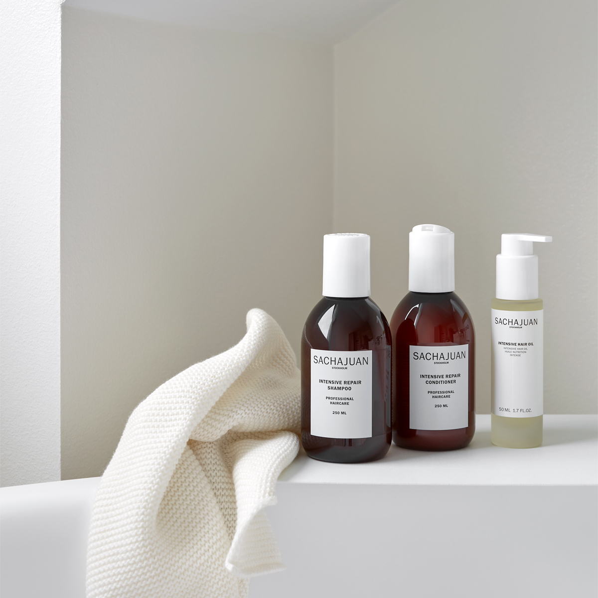 Andrew Halliday marked Svinde bort Sachajuan - Intensive Repair Shampoo | haar-shop.ch