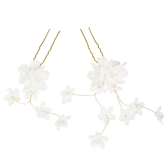 Set mit 2 verschiedenen Haarnadeln mit weissenBlümchen und Perlen