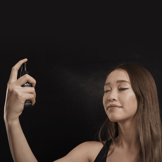 Make Up Setting Spray - Matte Finish/Long Lasting