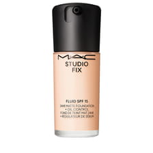 Studio Fix Fluid Foundation SPF15 - NC5