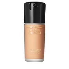 Studio Radiance Serum-Powered Foundation