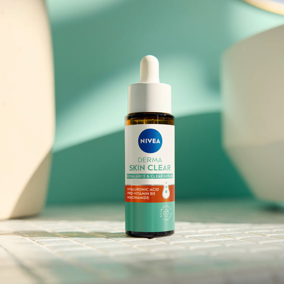 Derma Skin Clear Rebalance & Clear Serum
