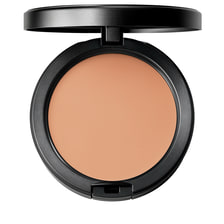 Studio Fix Powder Plus Foundation NW30 - Refillable