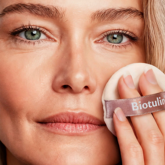 Hydrolon Natural Skin Transparency Revealing Powder-To-Cream