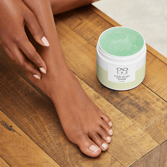 Exfoliating Sea Salt Scrub Pedi