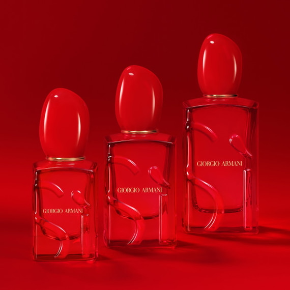 Si Passione Red Musk Eau de Parfum