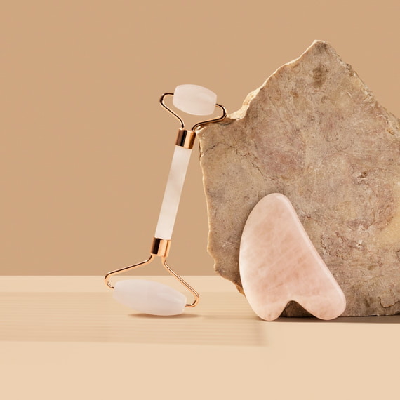 Gua Sha & Roller Set - Rose Quartz
