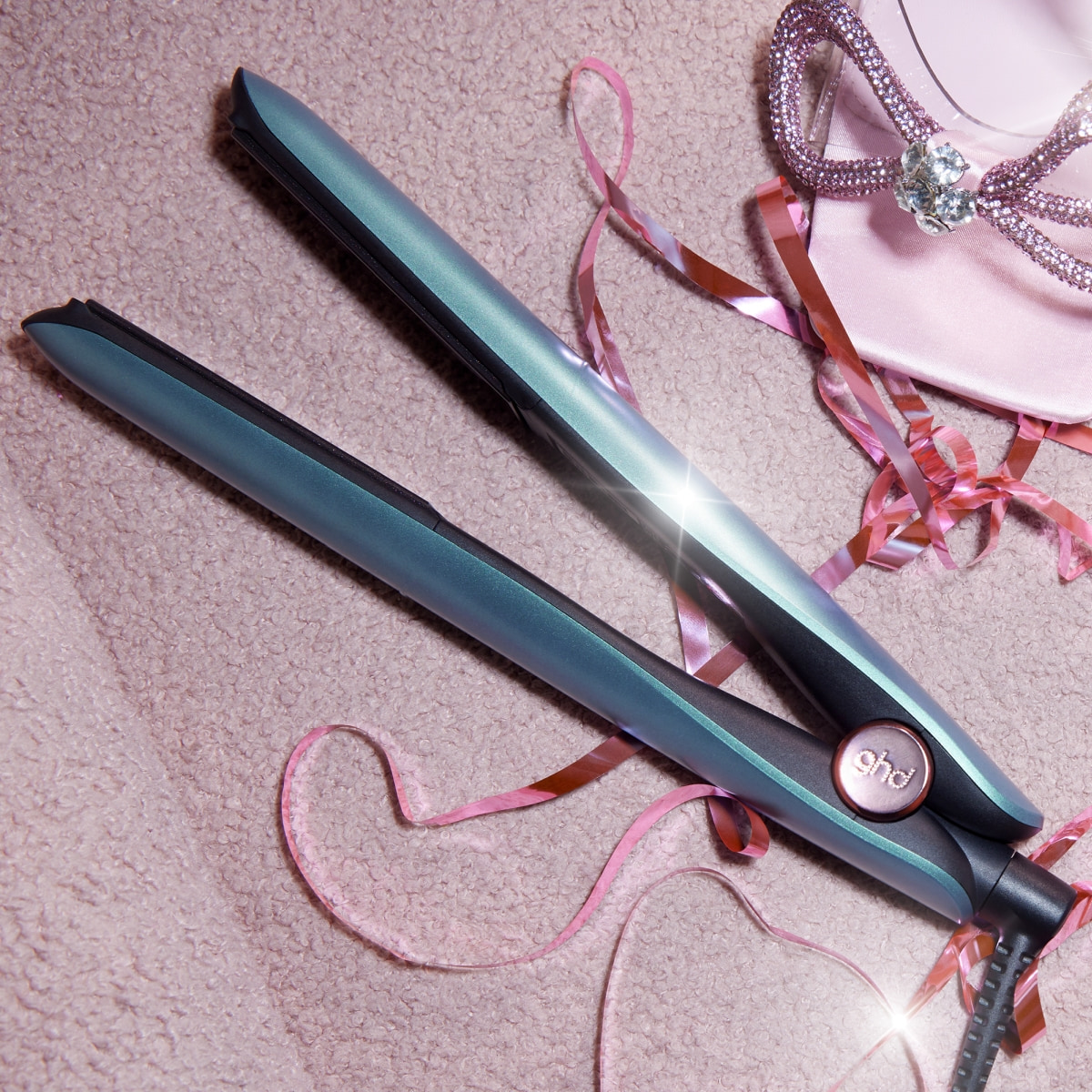 ghd • Gold styler & Case Limited Edition •