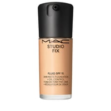 Studio Fix Fluid Foundation SPF15 - NC17